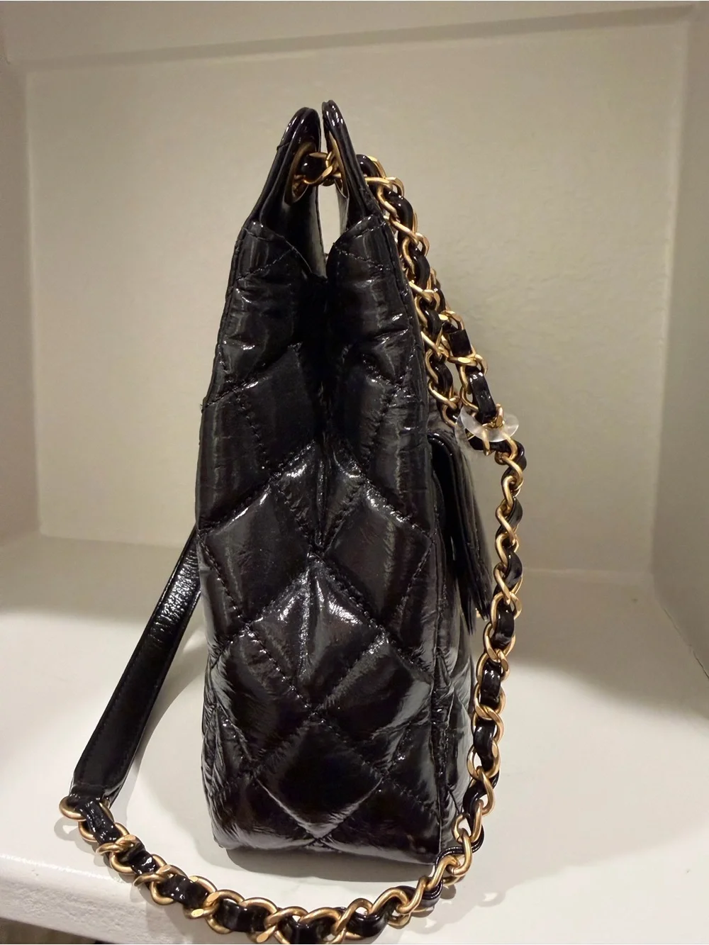 Chanel Shiny Crumpled Calfskin Quilted Wavy CC Hobo Black bag